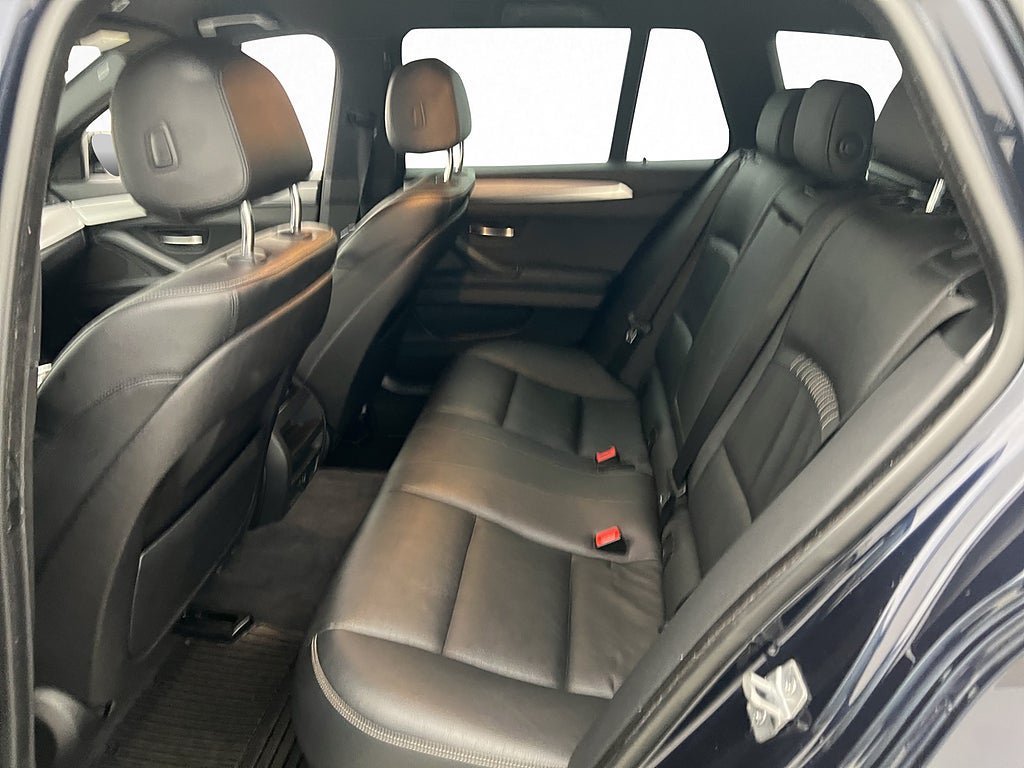 Vehicle Image 37