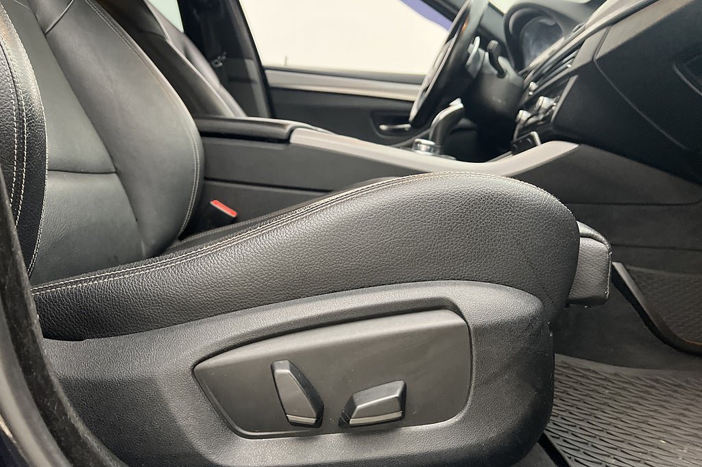Vehicle Image 38
