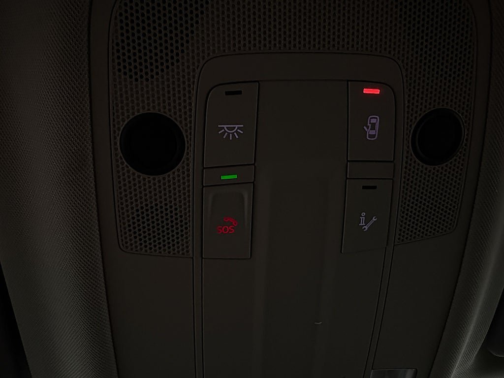 Vehicle Image 28