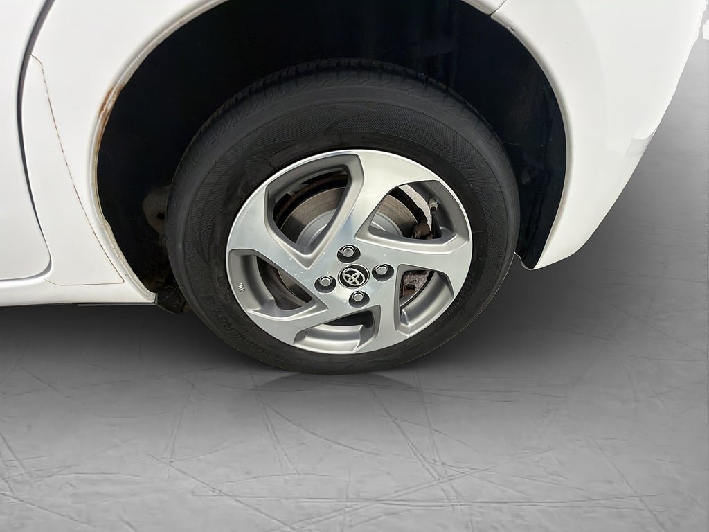 Vehicle Image 30