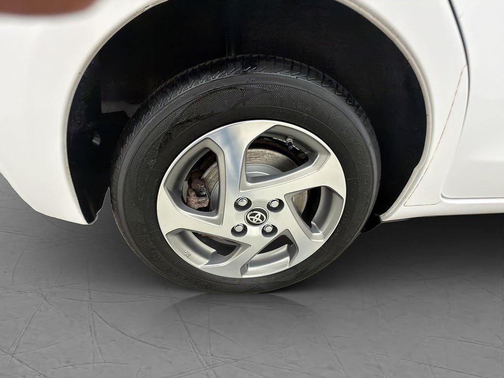 Vehicle Image 31