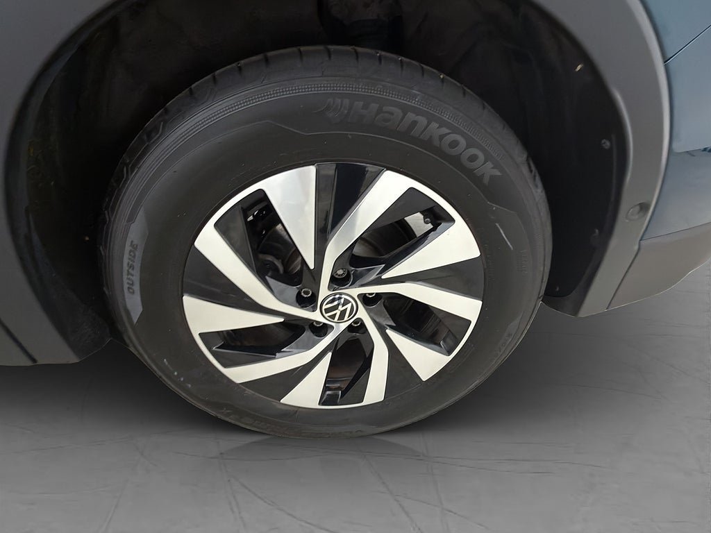 Vehicle Image 38