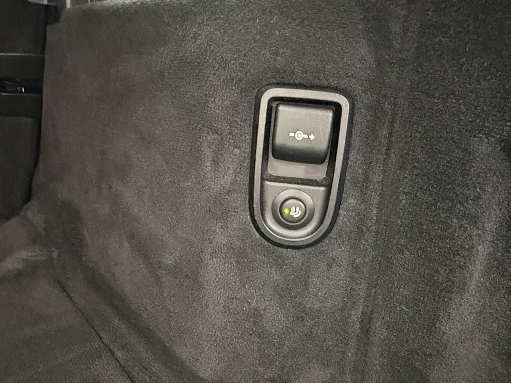 Vehicle Image 31
