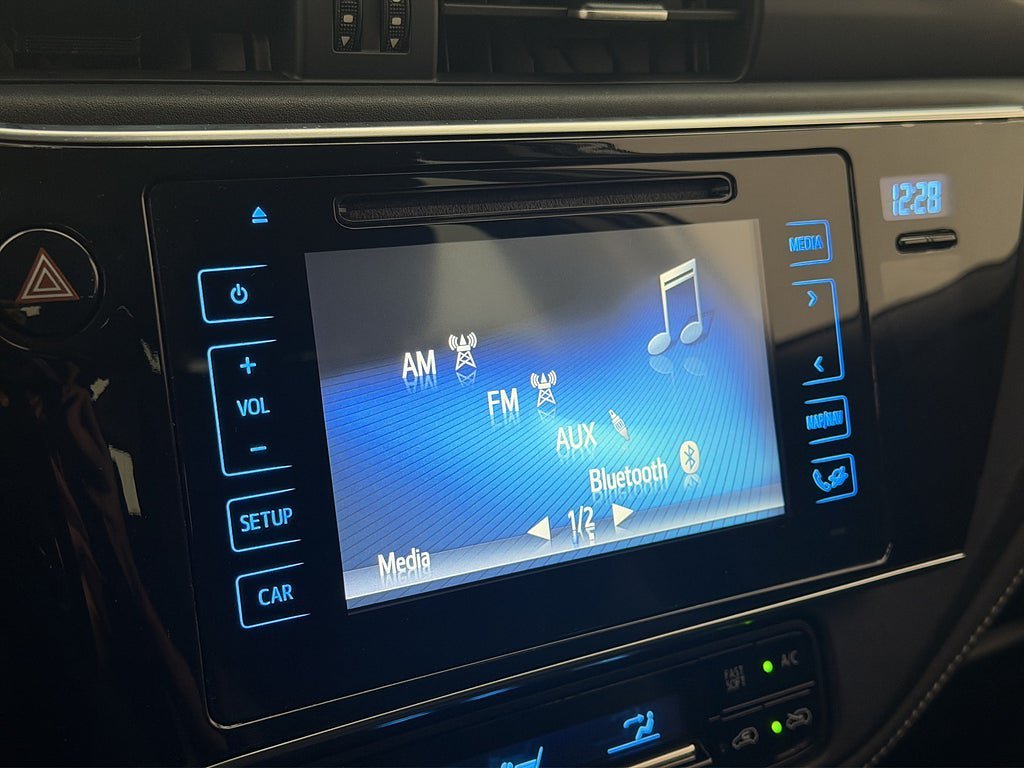 Vehicle Image 18
