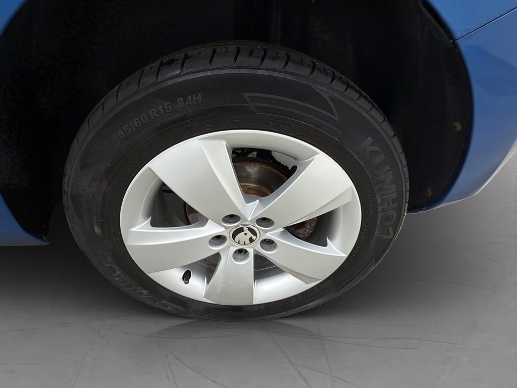 Vehicle Image 11