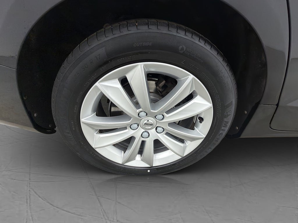 Vehicle Image 38