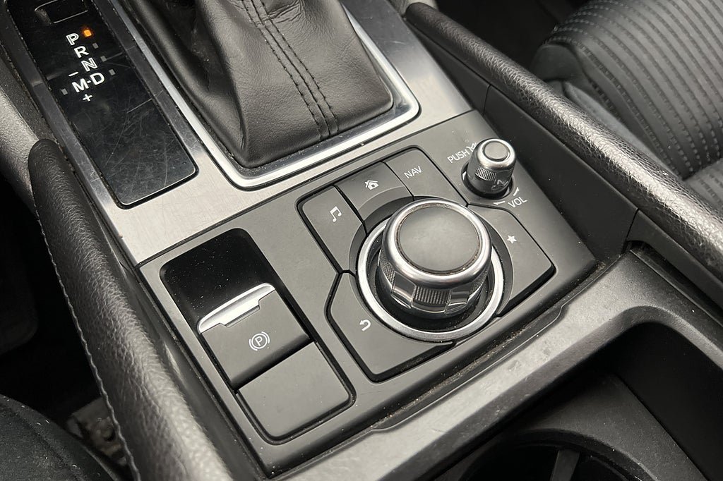 Vehicle Image 30