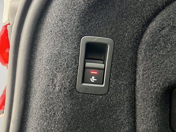 Vehicle Image 29