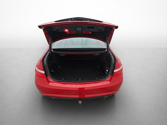 Vehicle Image 29