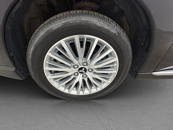 Vehicle Image 33