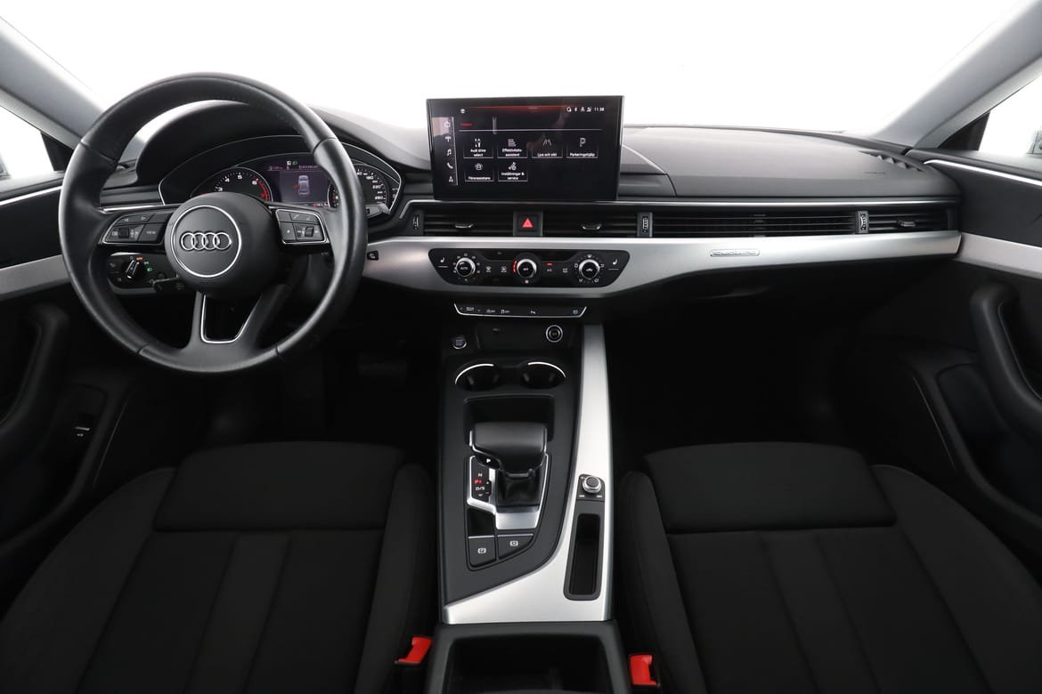 Vehicle Image 13