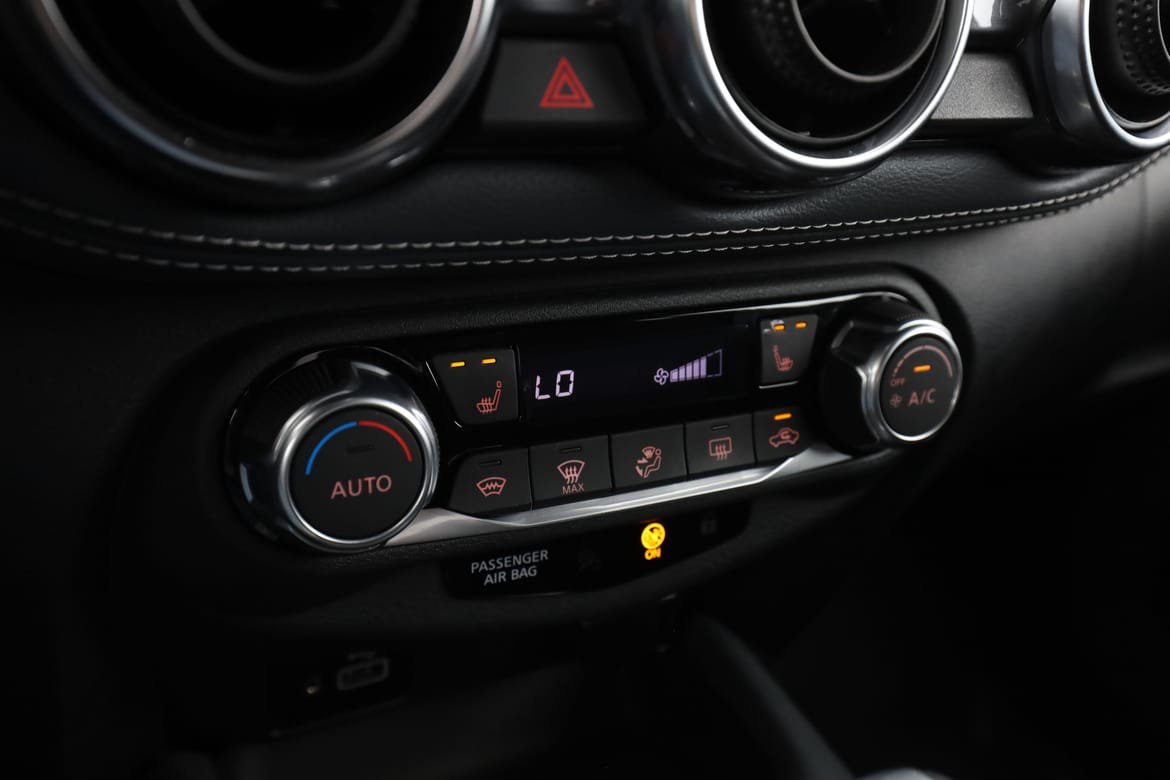 Vehicle Image 25