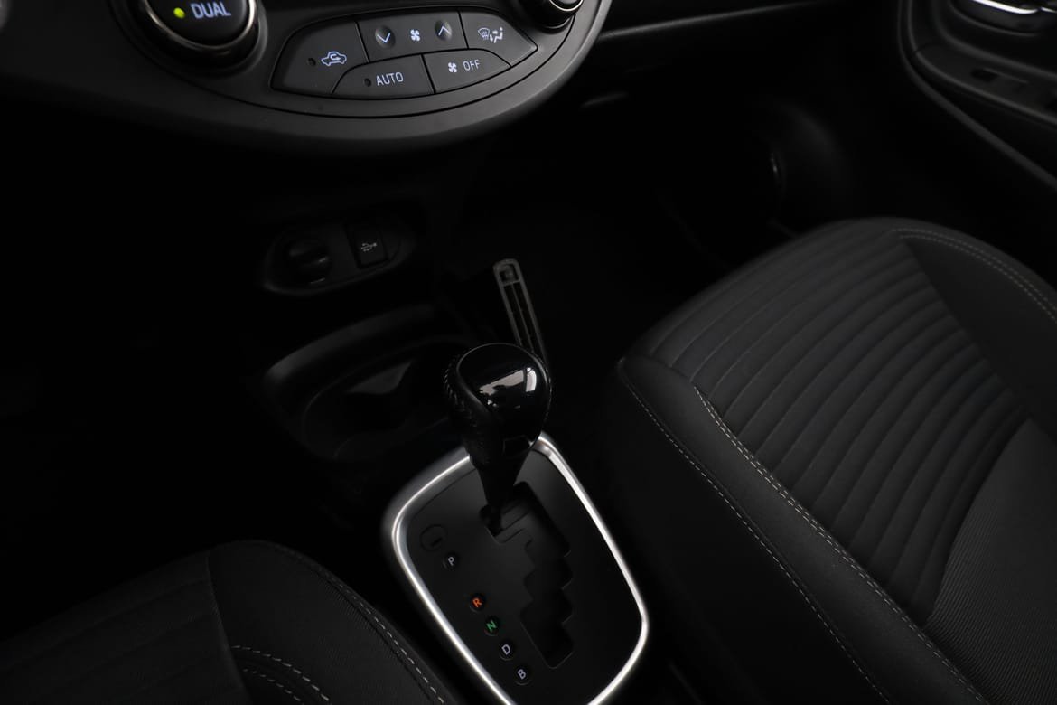 Vehicle Image 22