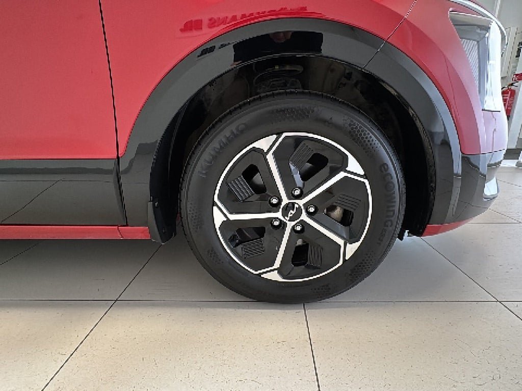 Vehicle Image 17