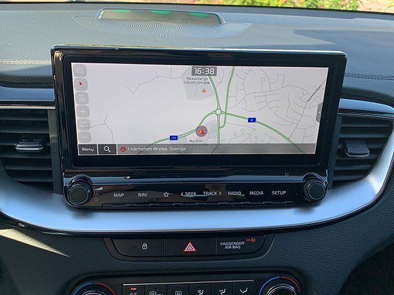 Vehicle Image 11