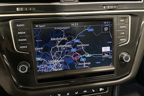 Vehicle Image 24