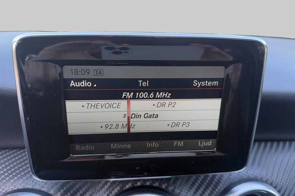 Vehicle Image 17