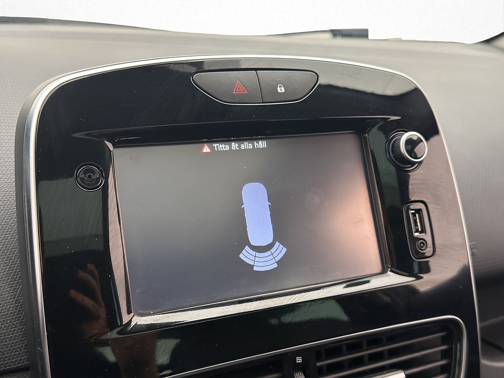 Vehicle Image 24