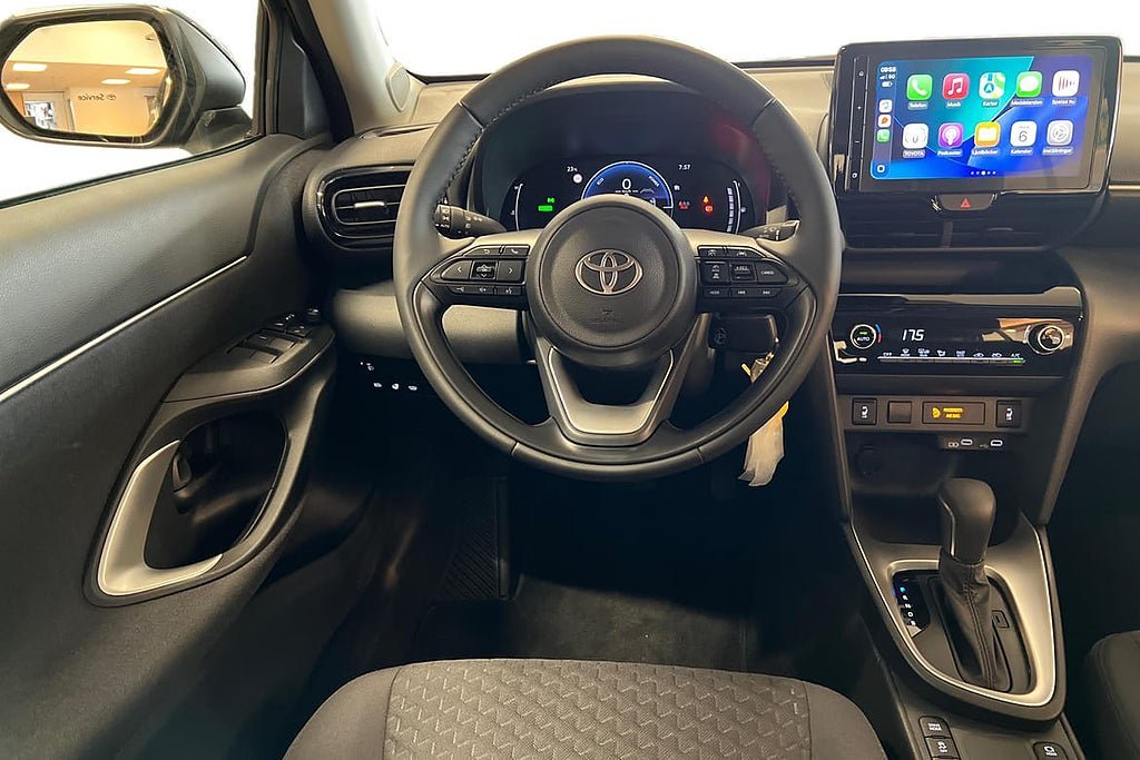 Vehicle Image 9