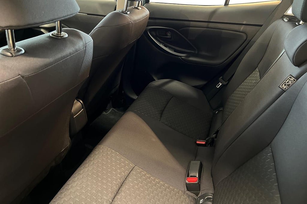 Vehicle Image 11