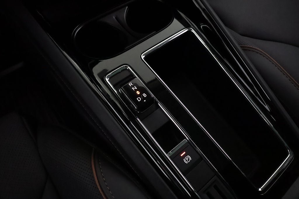 Vehicle Image 24