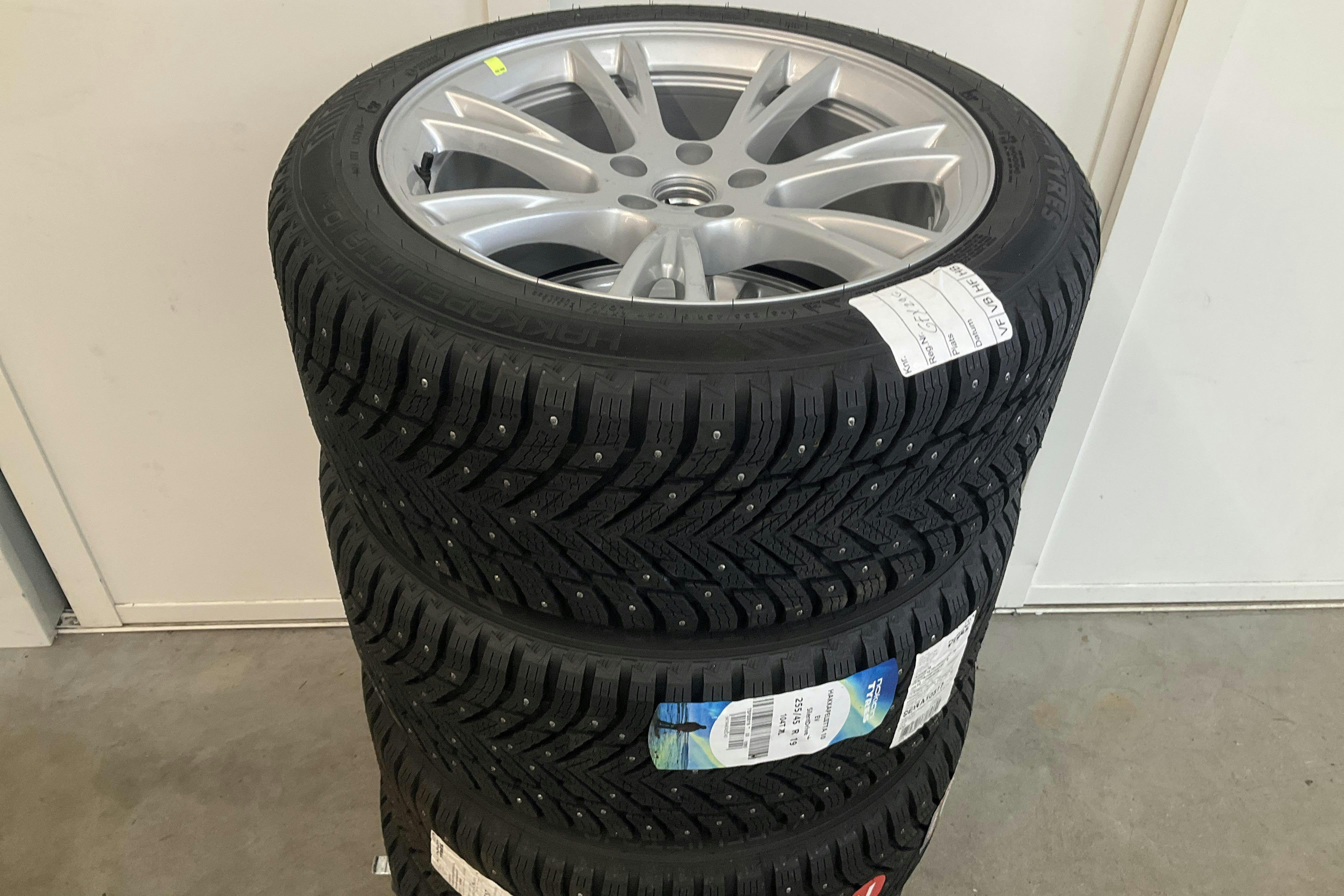 Vehicle Image 18