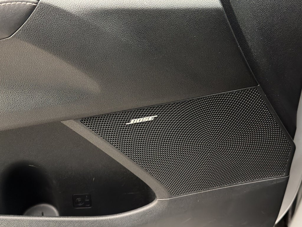 Vehicle Image 33