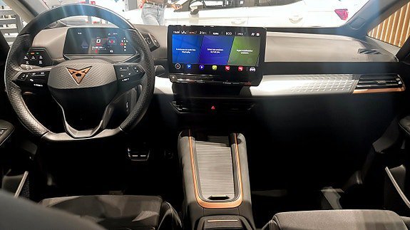 Vehicle Image 10