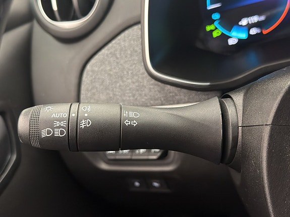 Vehicle Image 26