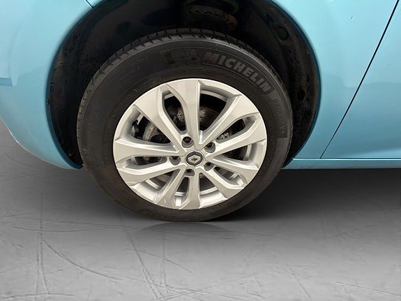 Vehicle Image 31