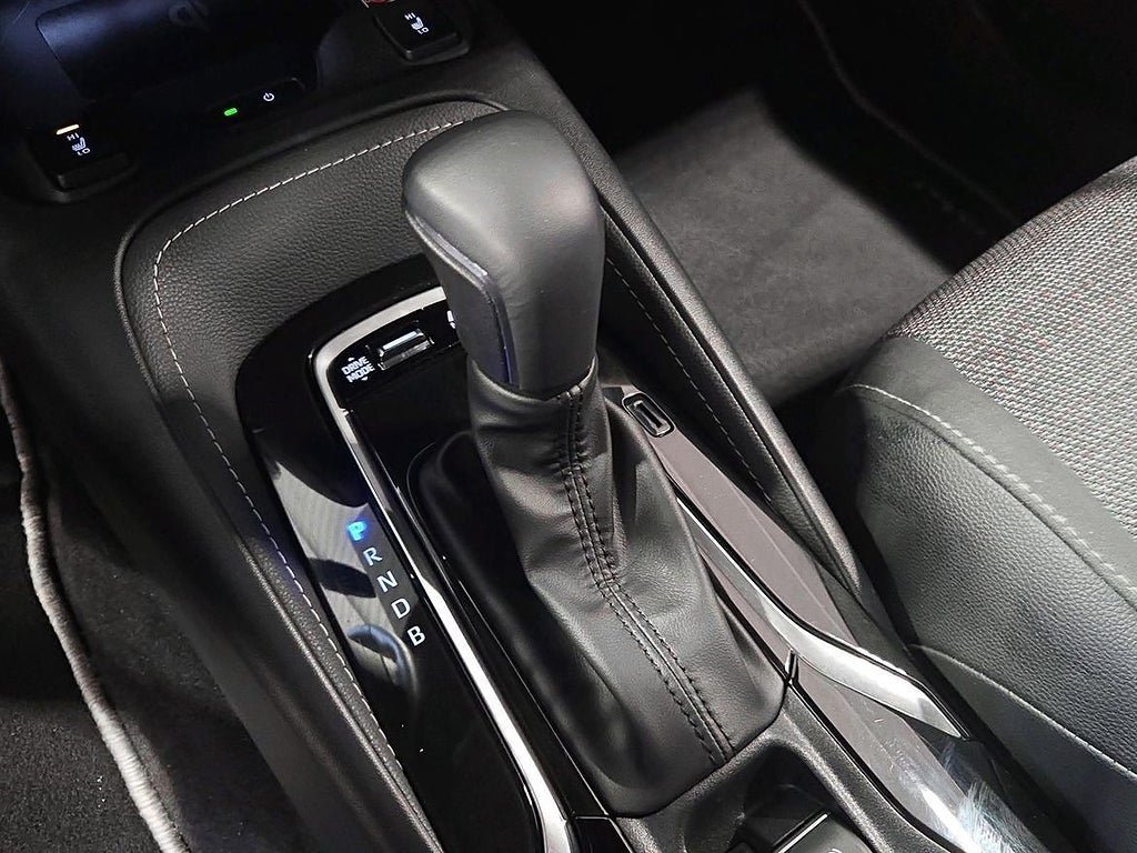 Vehicle Image 17