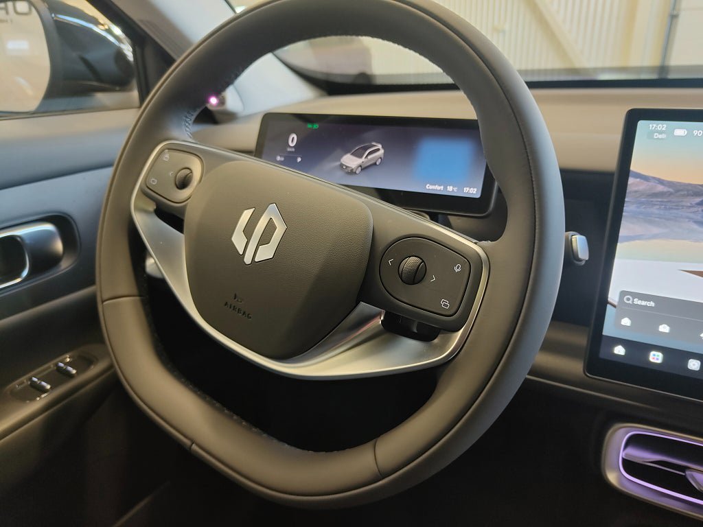 Vehicle Image 14