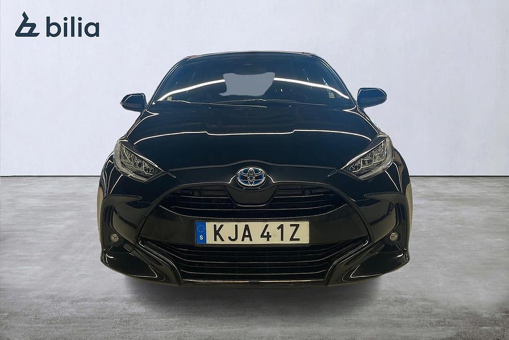 Vehicle Image 6