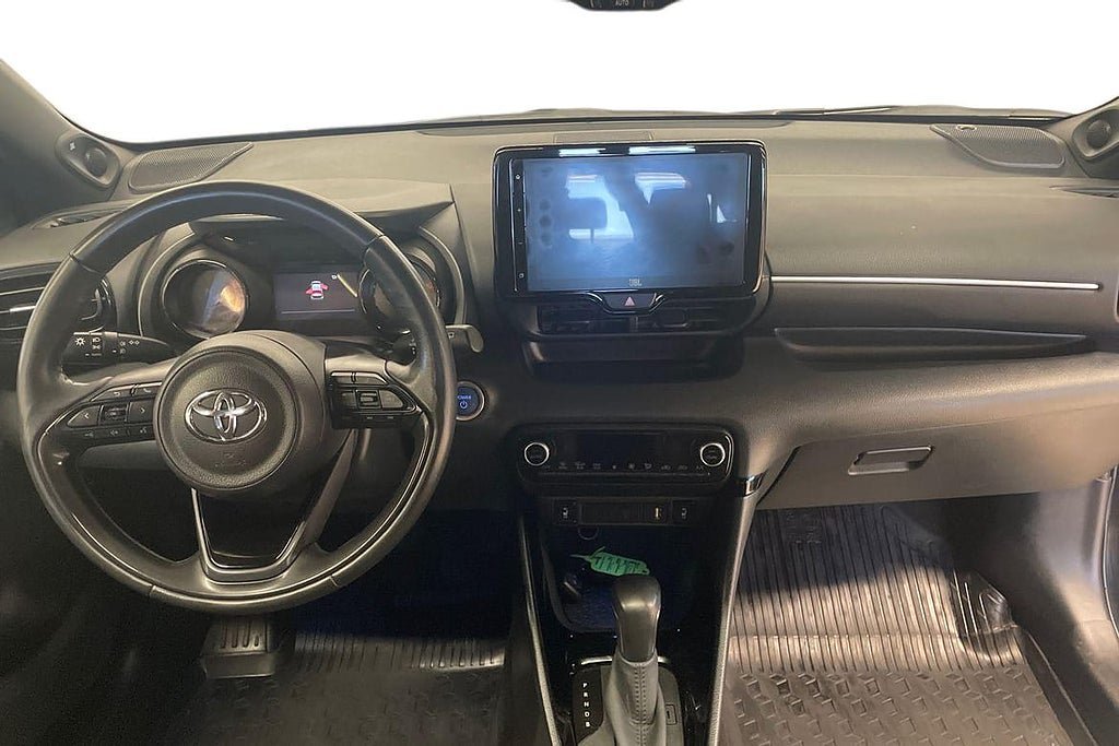 Vehicle Image 10