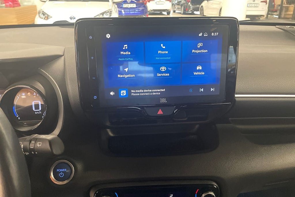 Vehicle Image 15
