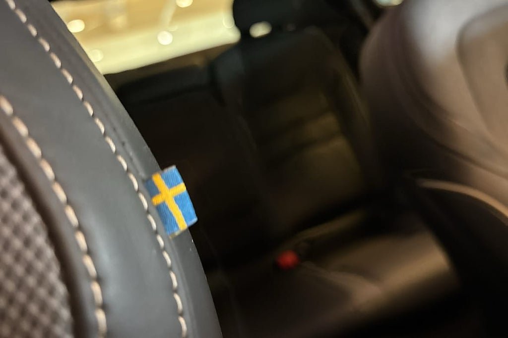 Vehicle Image 32