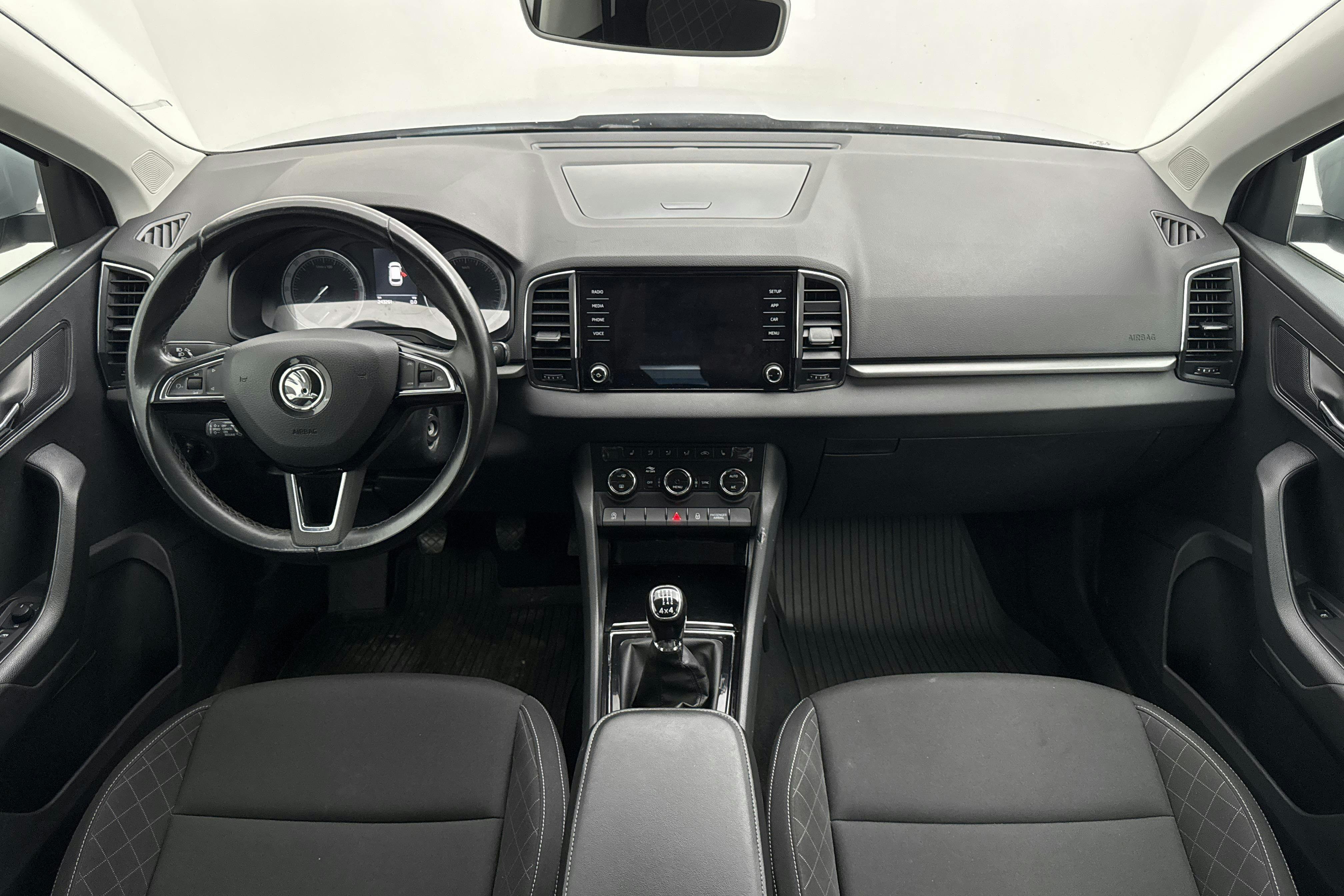 Vehicle Image 6