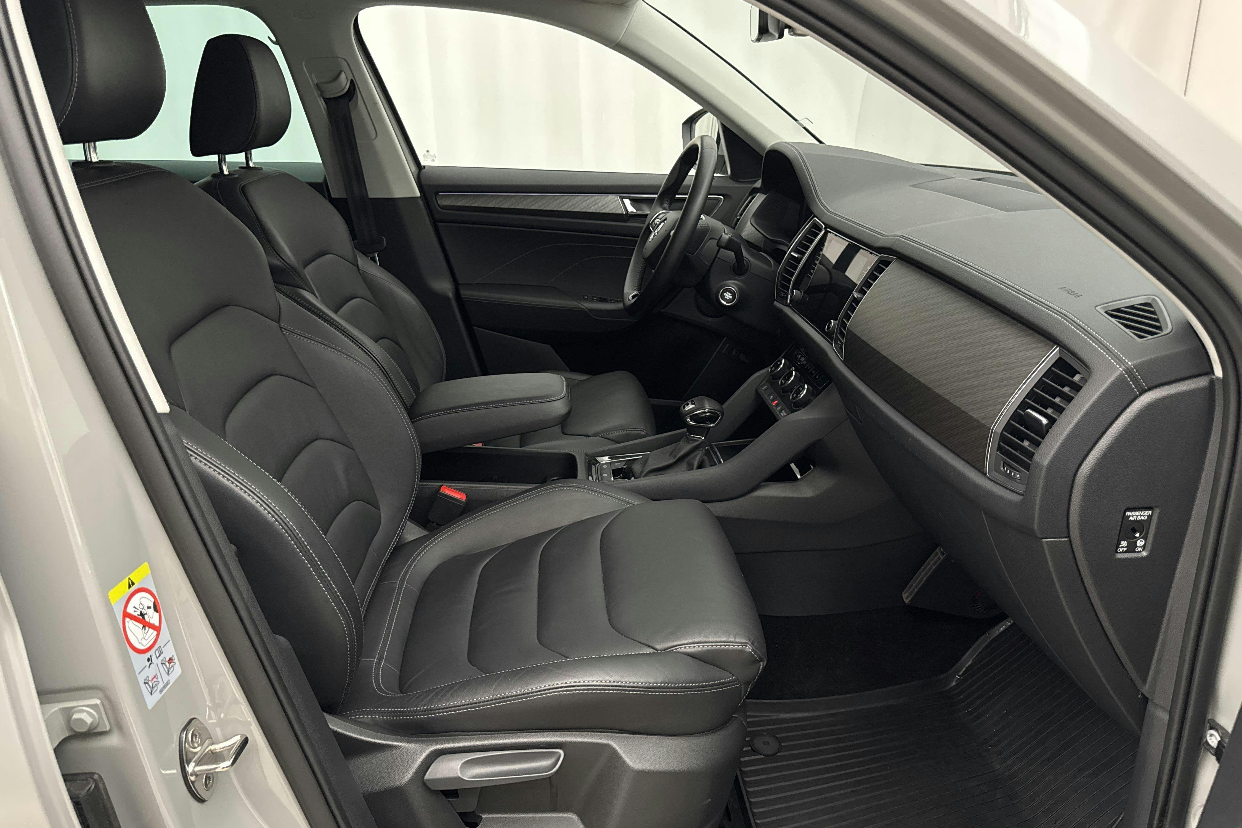 Vehicle Image 7