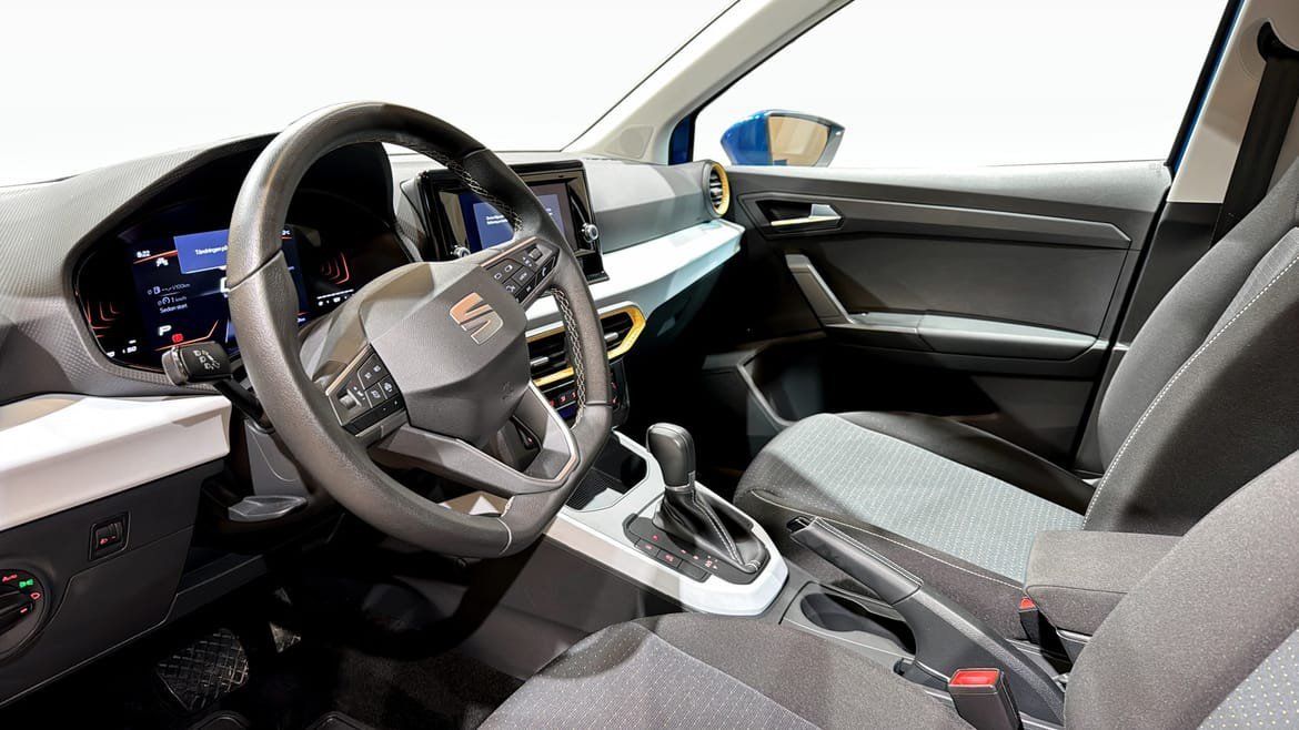Vehicle Image 7