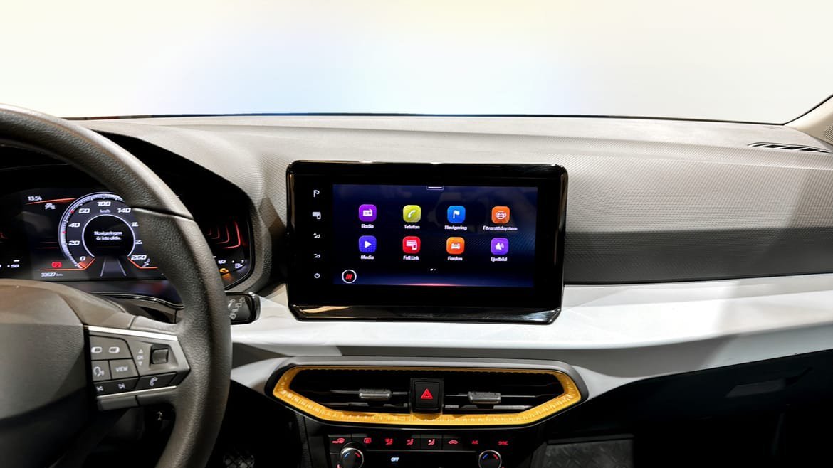 Vehicle Image 9