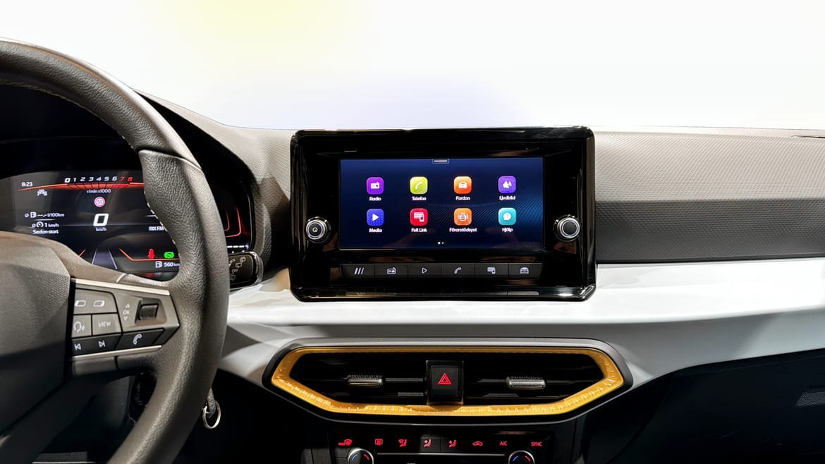 Vehicle Image 9