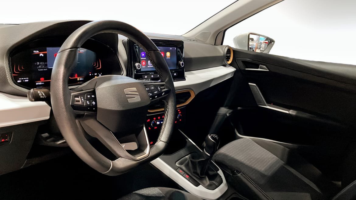 Vehicle Image 7