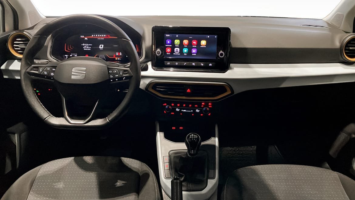 Vehicle Image 10