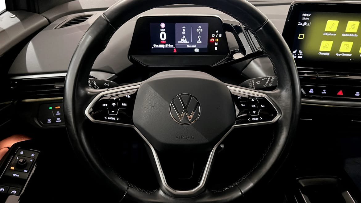 Vehicle Image 16