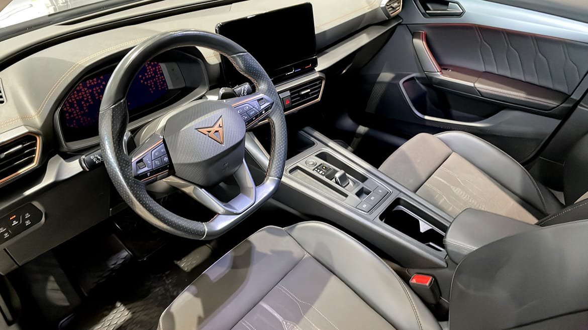 Vehicle Image 7