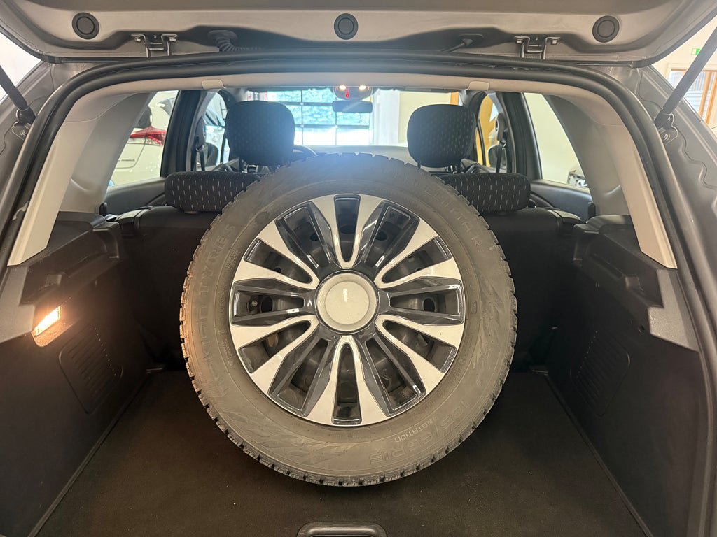 Vehicle Image 13