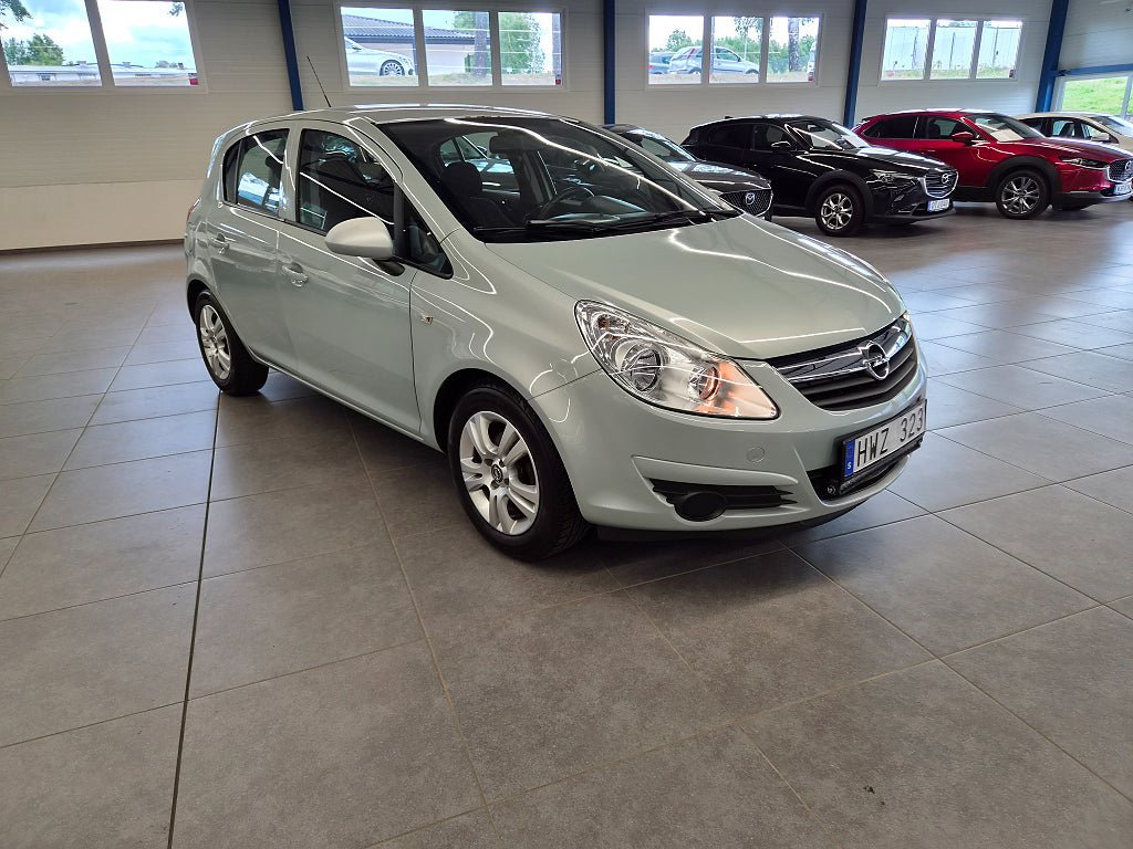 Vehicle Image 6