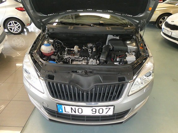 Vehicle Image 7