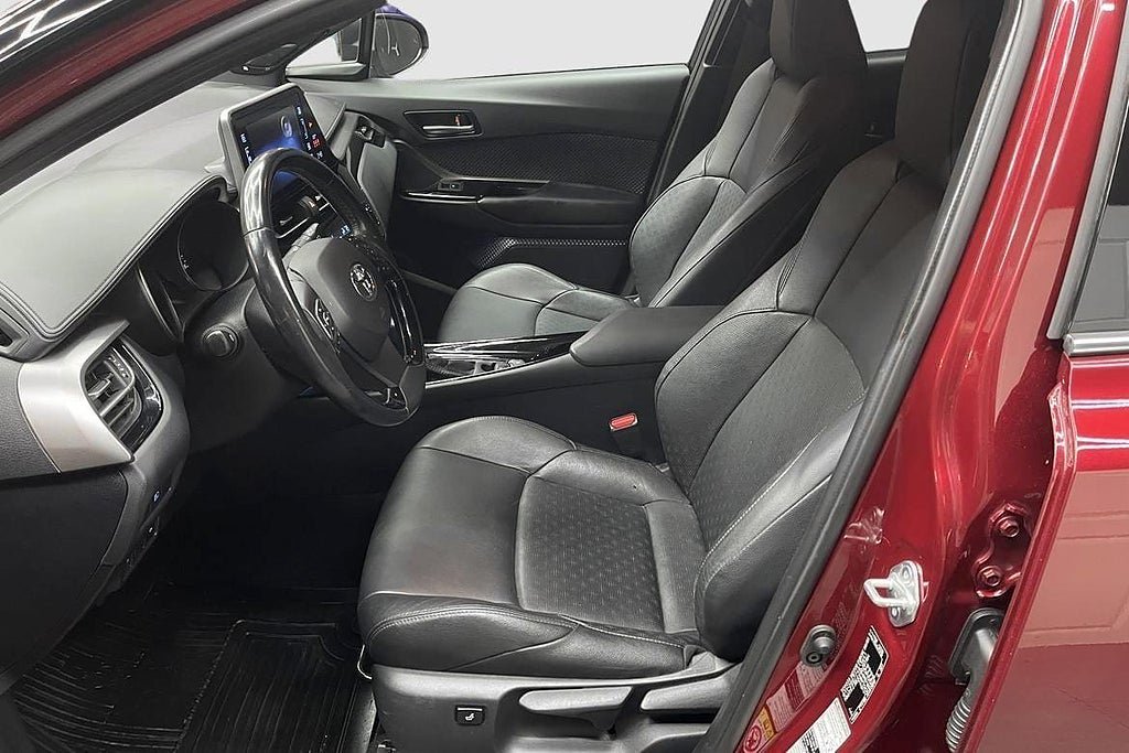 Vehicle Image 13