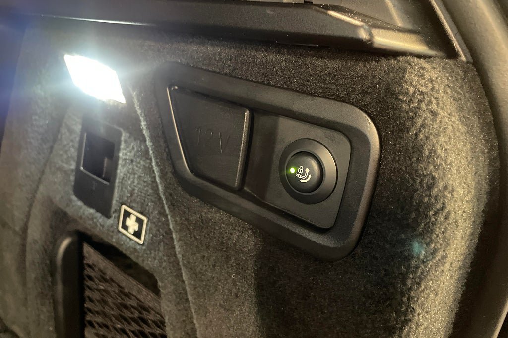 Vehicle Image 38
